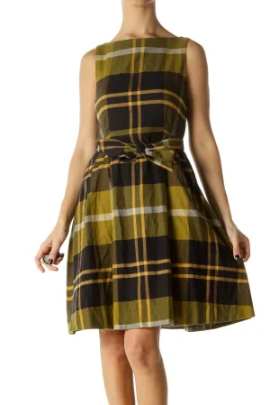 Black, Green and Beige Plaid Pocked Belted Knit Dress