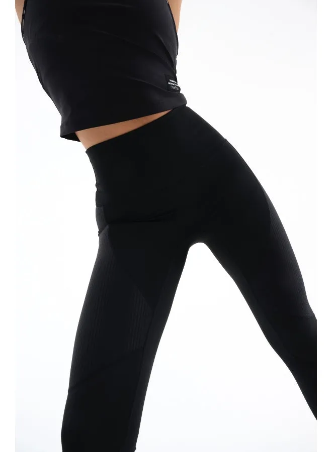 PE Nation Free Play Legging- Black