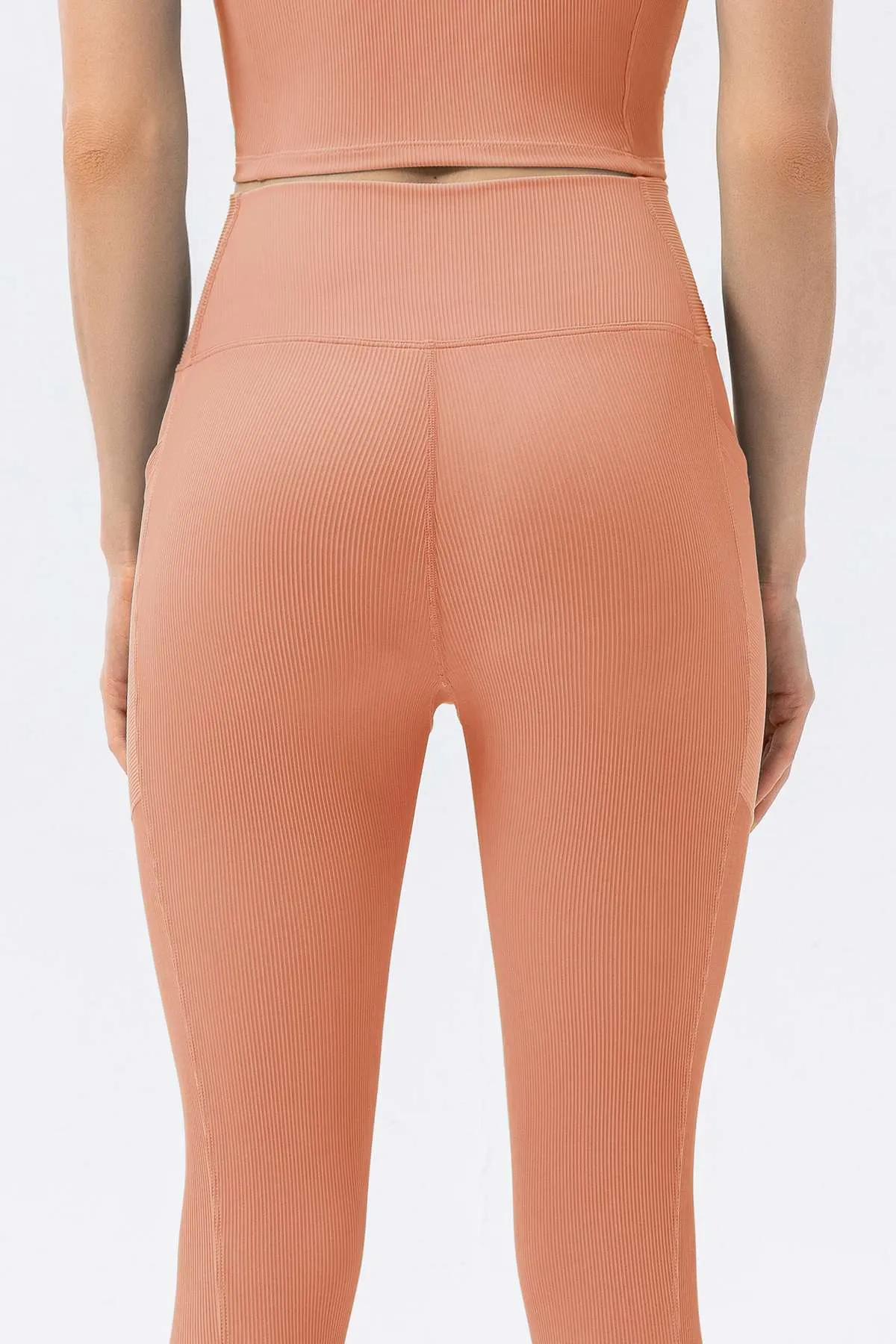 Ribbed V-Shape Leggings with Pockets